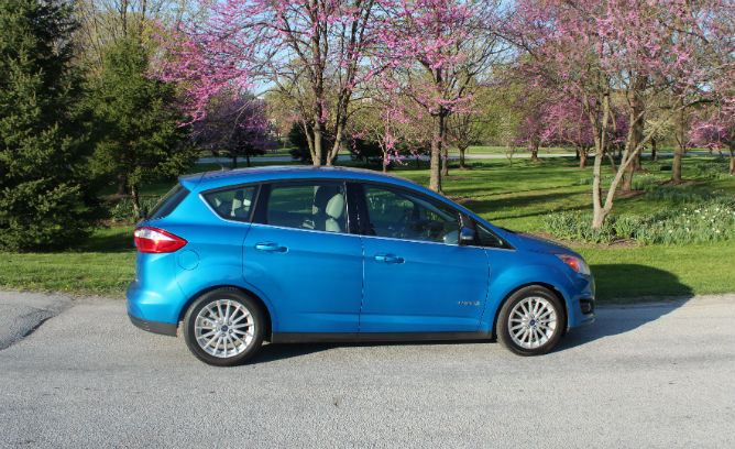 The C-Max was styled by Ford’s European design group and follows the company’s “kinetic” styling themes. Ford calls its edgy look “energy in motion.”