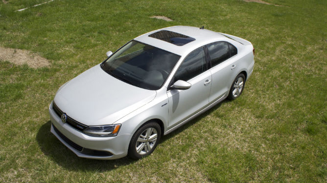 2013_Jetta_Hybrid_upper34