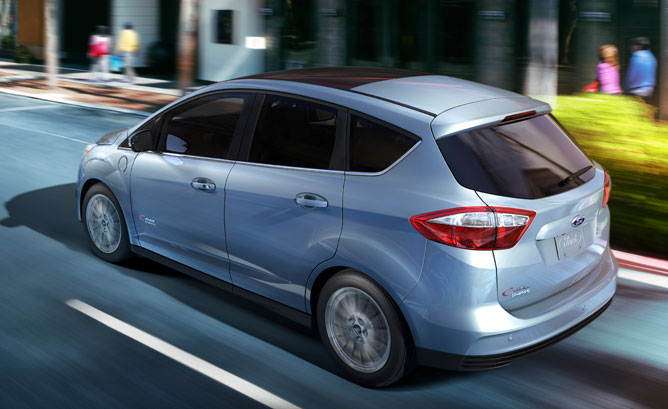 2013 Ford C-Max Energi Driving